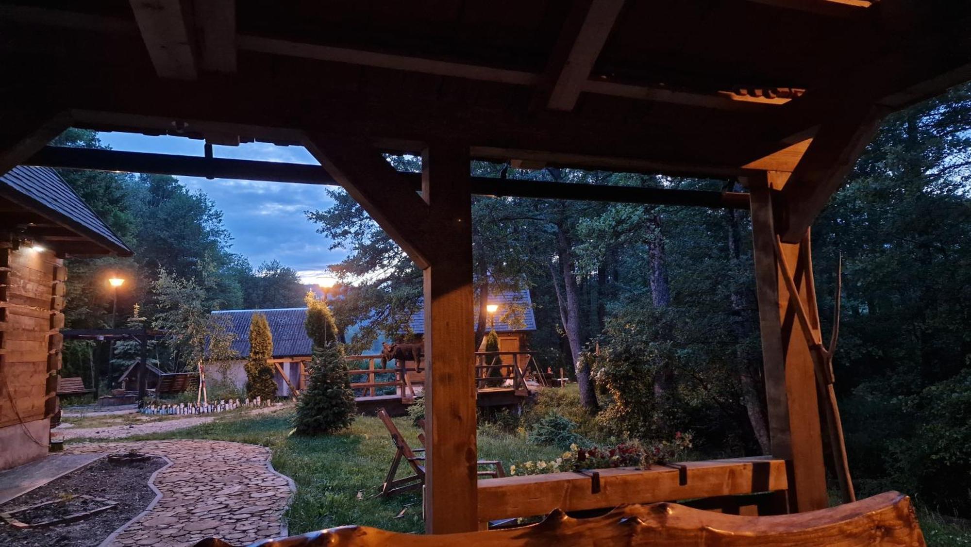 Vodenica Vrelo Chalets Vrelo Koreničko Δωμάτιο φωτογραφία